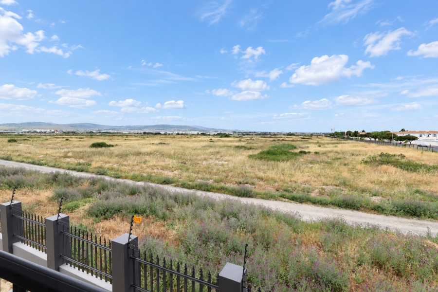 3 Bedroom Property for Sale in Parklands Western Cape